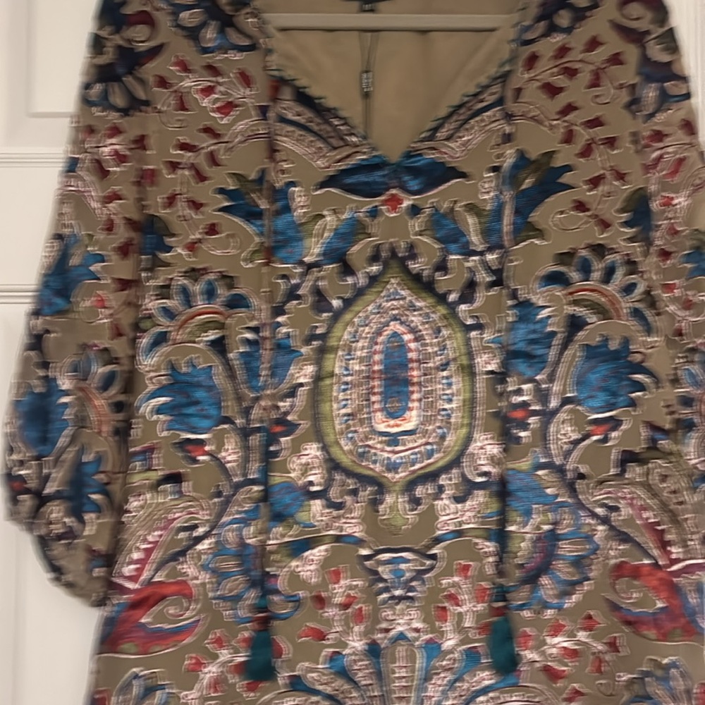 Colorful Patterned Tunic Top - Picture 11 of 12